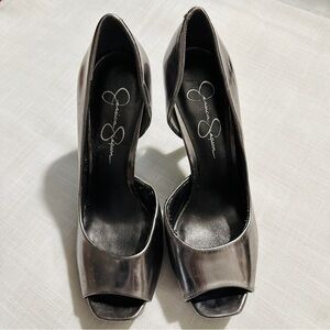 Jessica Simpson women heeled shoes , size 7.5 B (37.5), silver